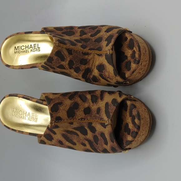 Michael Kors wedge leopard print leather sandals, size 6.5, rarely worn - Picture 2 of 12